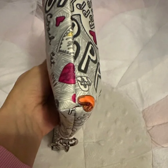 Coach Poppy Graffiti Silver and Pink Wristlet With Heart Design. - Picture 5 of 8